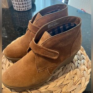 White Mountain Suede Wedge Booties. Size 9